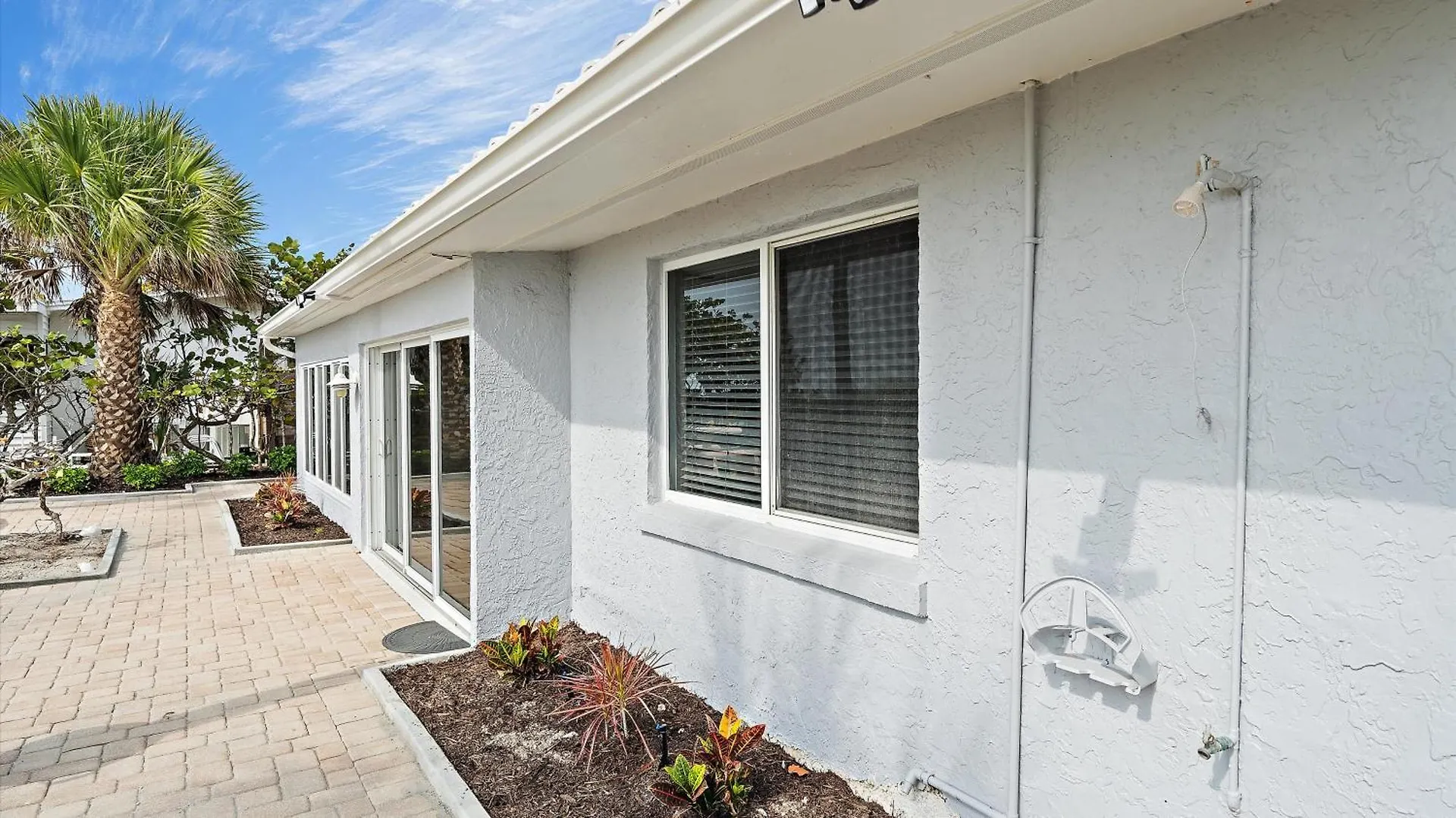 Las Hermanas 1 Longboat Key